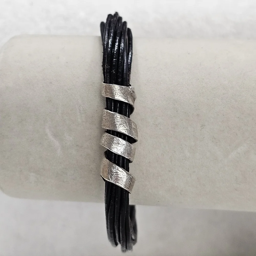 Silpada Leather and 925 Silver Bracelet Adjustable - Picture 8 of 16